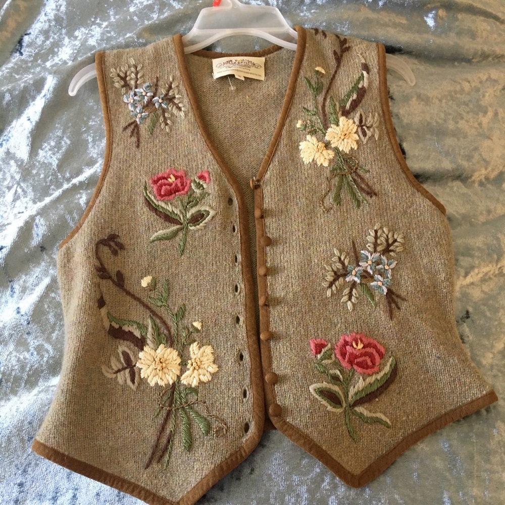 knit vintage embroidered floral sweater vest